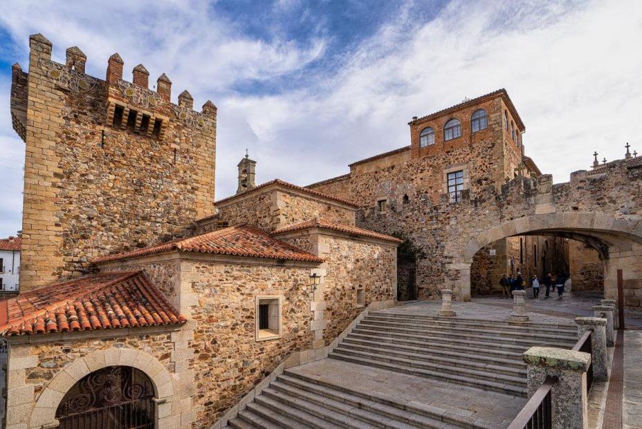 Apto La Almena 2 Junto A Plaza Mayor,2 Habitaciones,Parking Gratuito Caceres Luaran gambar