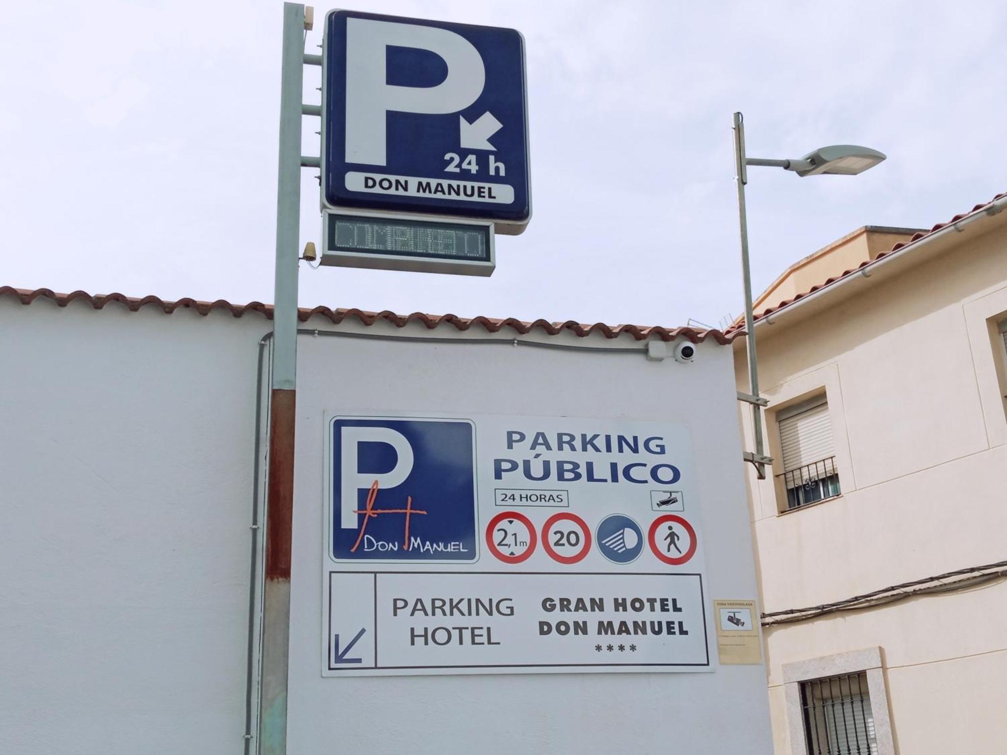 Apto La Almena 2 Junto A Plaza Mayor,2 Habitaciones,Parking Gratuito Caceres Luaran gambar