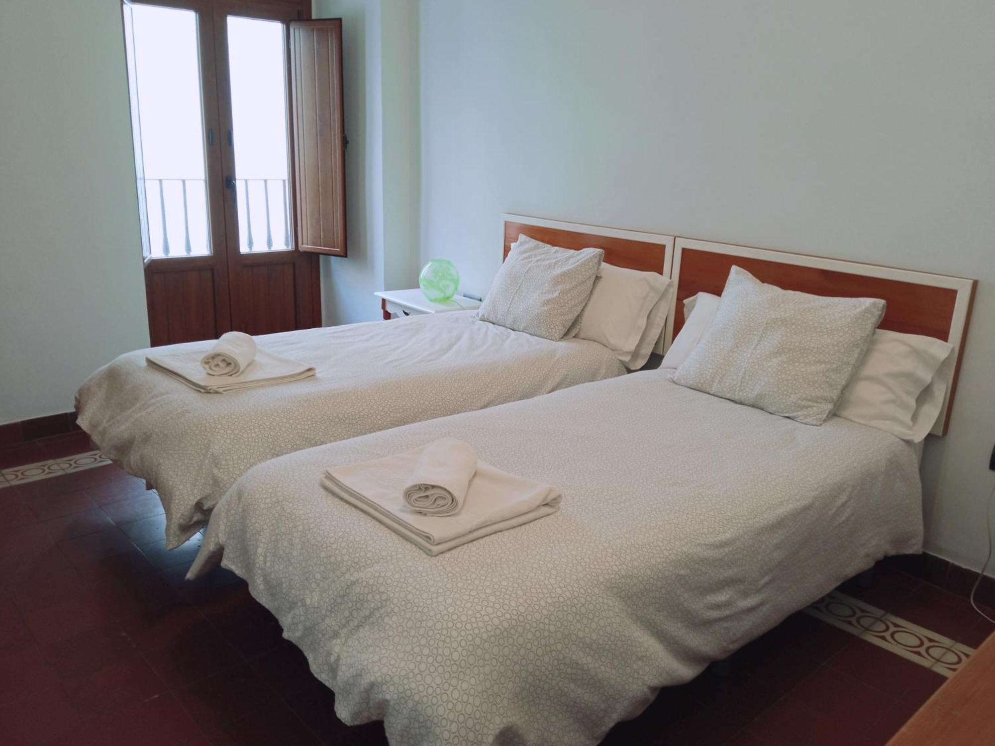 Apto La Almena 2 Junto A Plaza Mayor,2 Habitaciones,Parking Gratuito Caceres Luaran gambar